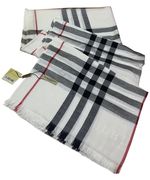 Палантин Burberry белый В0001