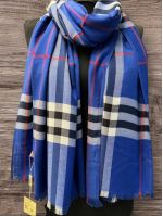 Палантин Burberry яркий синий  03112513