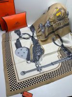 Шелковый платок HERMES бежевый белый 04082517