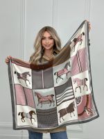 Шелковый платок HERMES серый розовый с лошадью 20072509