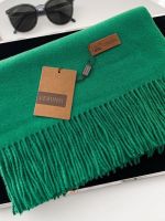 Палантин женский GERUNSI  теплый зеленый 04092325