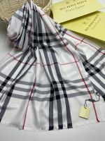 Палантин Burberry белый  03112520