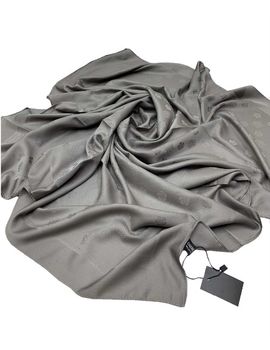 Шелковый платок Chanel 510192 серый