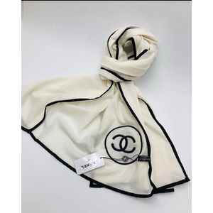 Палантин  женский CHANEL молочный 281202