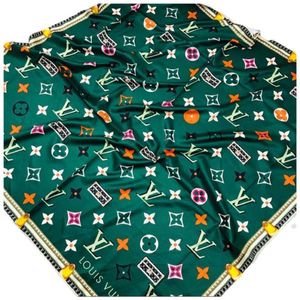 Платок шёлковый Louis Vuitton зеленый 280401