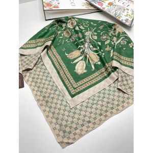 Шелковый женский платок Gucci зеленый  11092308