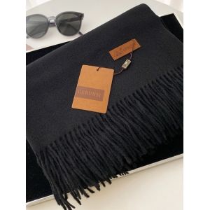 Палантин женский GERUNSI  теплый черный 04092324