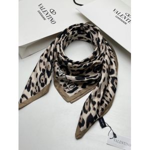 Женский платок шёлковый Valentino бежевый 14072316