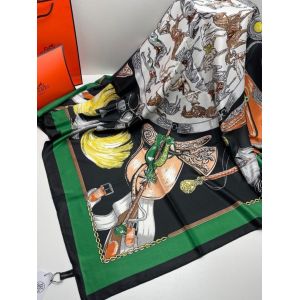 Платок шелковый HERMES 14112411черный с зеленым