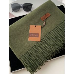 Палантин женский GERUNSI  теплый серый хаки 24112508