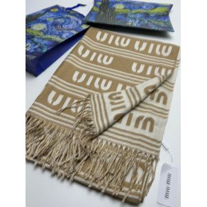 Палантин женский MIU MIU бежевый 04112501