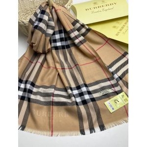 Палантин Burberry белый  03112516