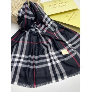 Палантин Burberry черный  03112516