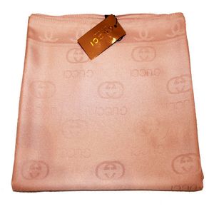 Шелковый женский платок Gucci пудра 6032