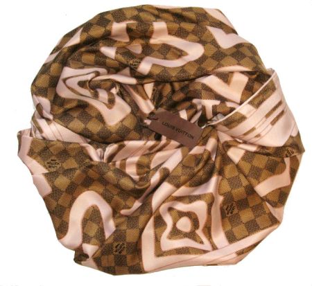 Платок брендовый шелковый  коричневый 1196