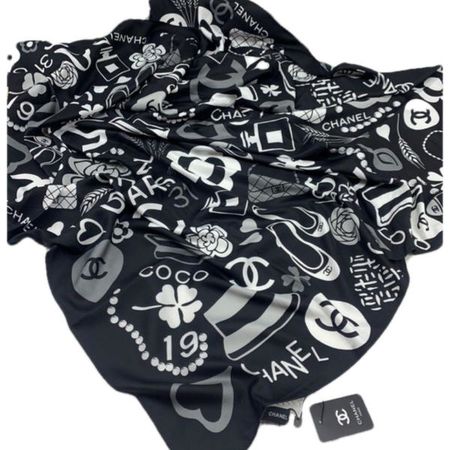 Шелковый платок  CHANEL черный 220126