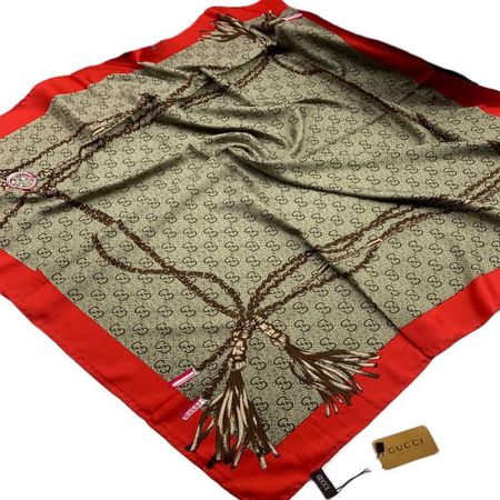 Шелковый женский платок Gucci красный  060102