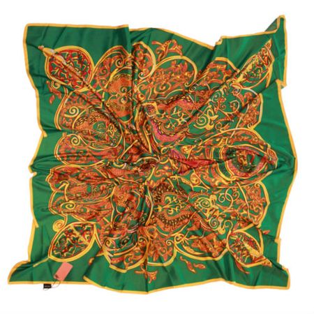 Шелковый платок HERMES зеленый, 5124
