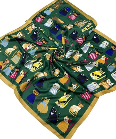 Платок шёлковый 1802209 с кошками зеленый