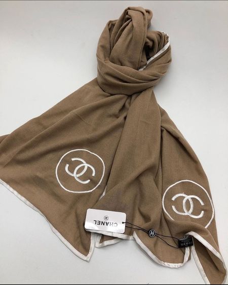 Палантин  женский CHANEL бежевый 281203