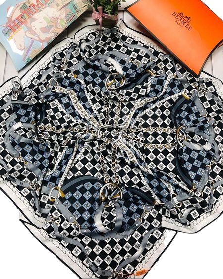 Платок брендовый шелковый черный 241110