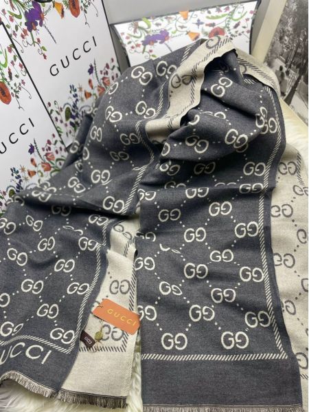 Палантин GUCCI серый 02092402