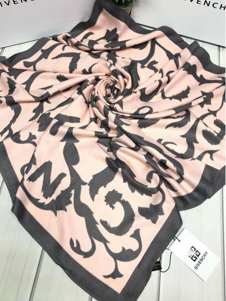 Платок женский серый розовый GIVENCHY 070928