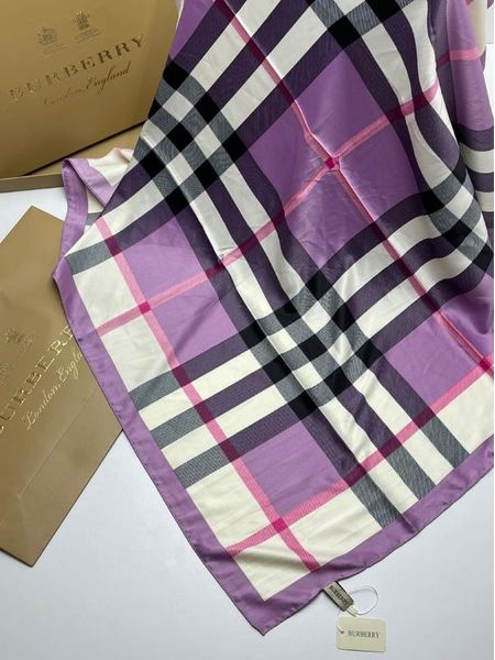 Шелковый платок Burberry 21213 сиреневый