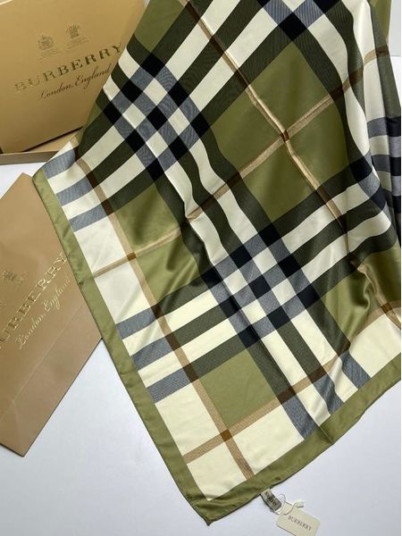 Шелковый платок Burberry 212110 зеленый