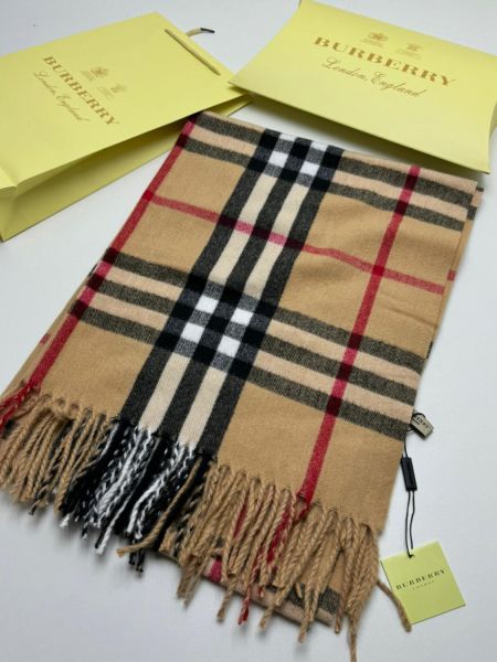 Шарф мужской  Burberry бежевый 03112500