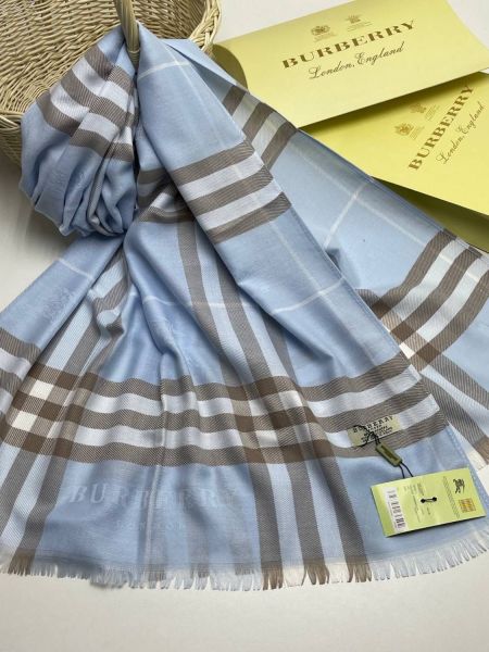 Палантин Burberry голубой 03112511