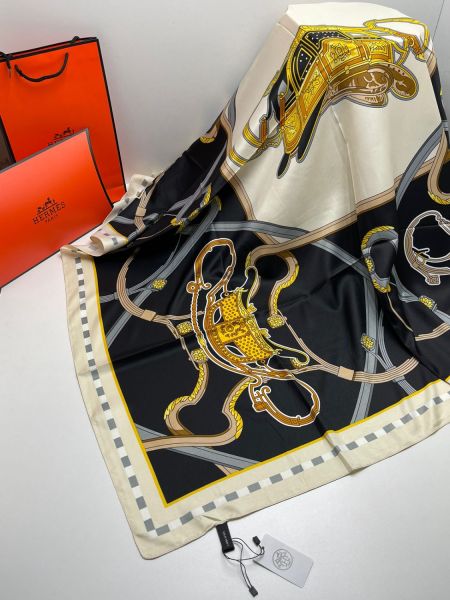 Шелковый платок женский HERMES черный с белым 05022411