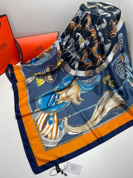 Шелковый платок женский HERMES голубой 05022408