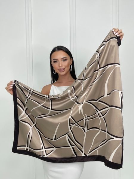 Платок женский  шёлковый бежевый 07082422