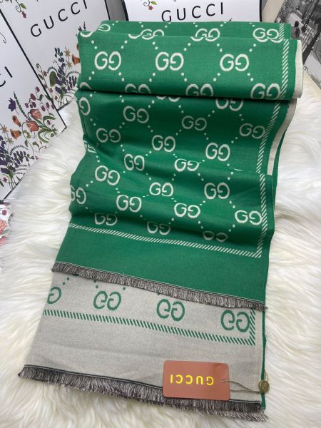 Палантин GUCCI зеленый 02092400