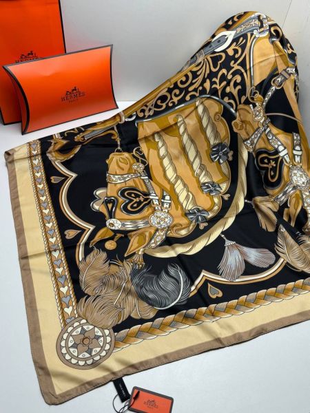 Шелковый платок HERMES черный желтый 04082523