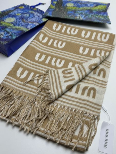 Палантин женский MIU MIU бежевый 04112501