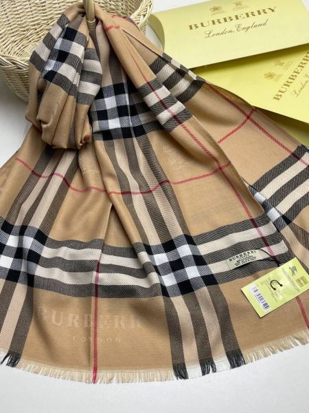 Палантин Burberry белый  03112516